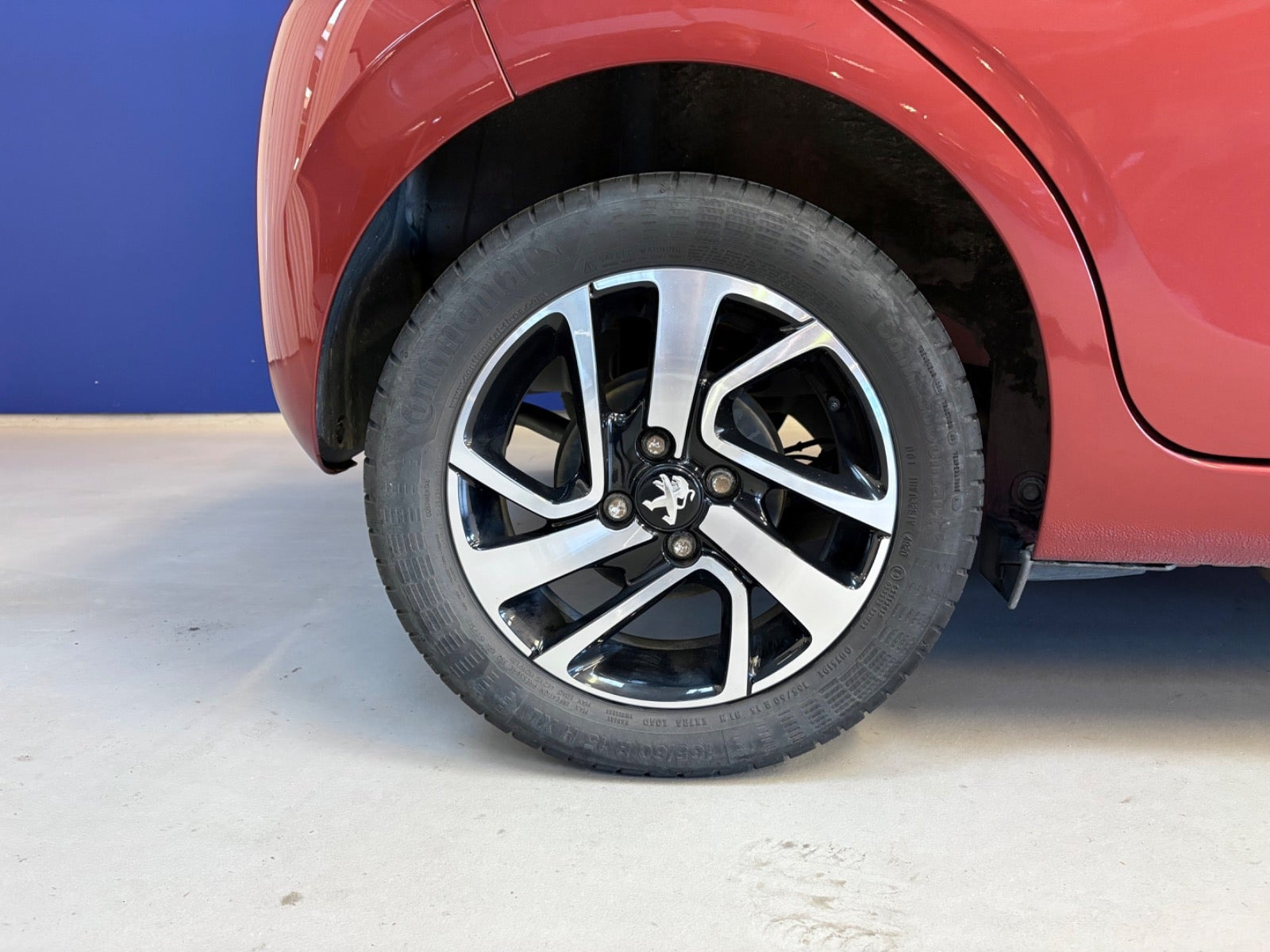 Rød Peugeot 108 fra 2021