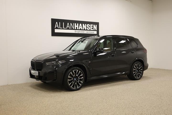 Sort BMW X5 fra 2023