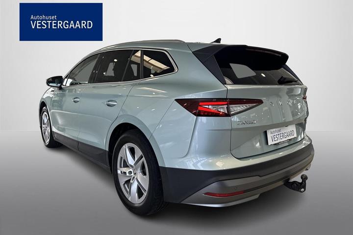 Blå Skoda Enyaq fra 2023