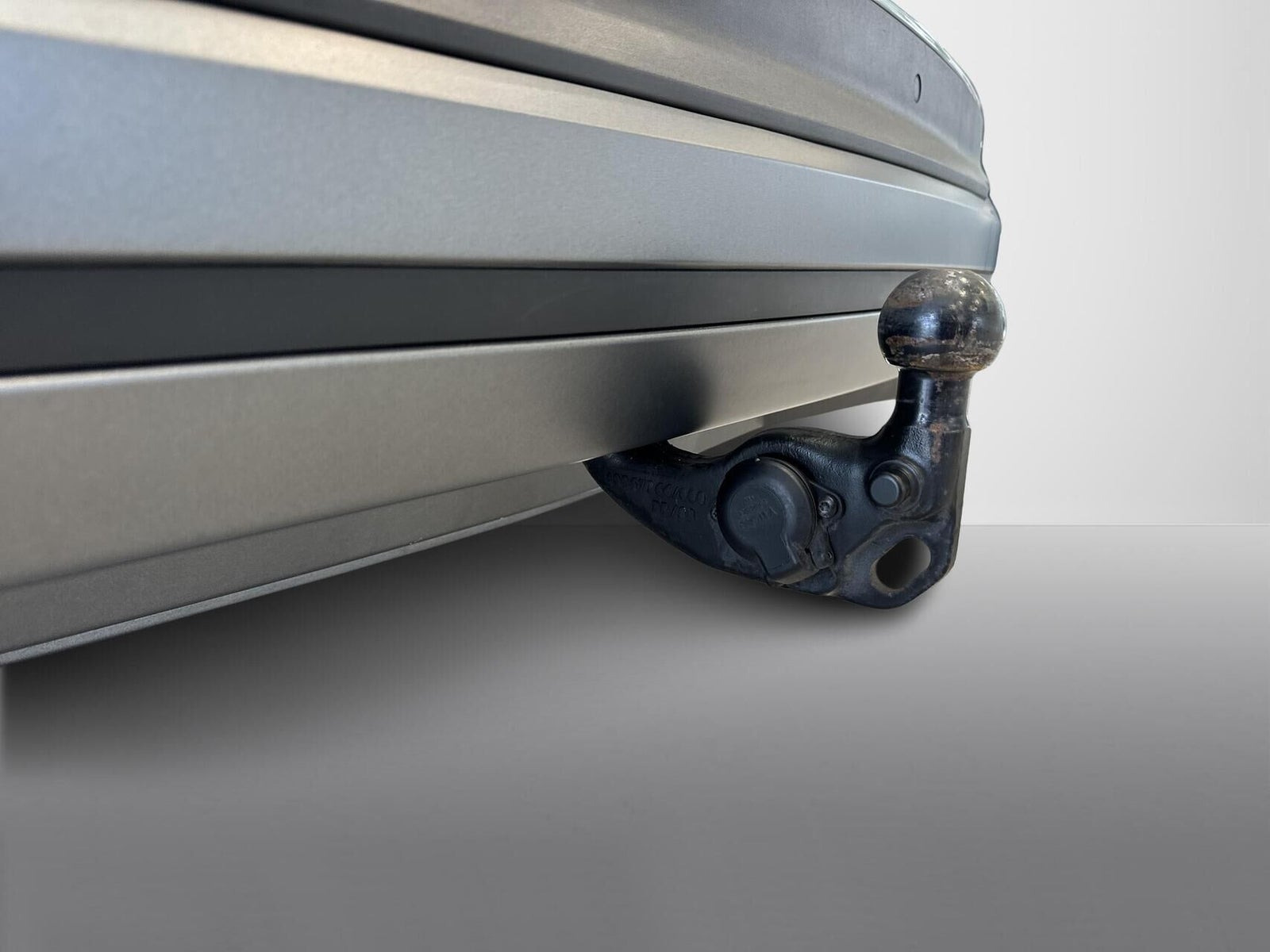 Blå Skoda Enyaq fra 2023