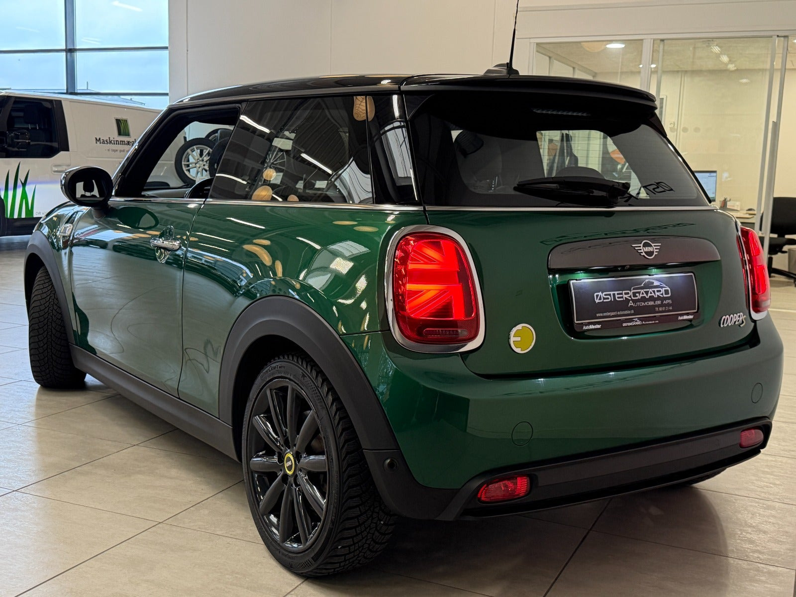 Grøn Mini Cooper SE fra 2020