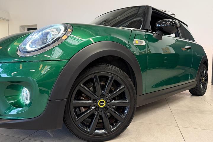 Grøn Mini Cooper SE fra 2020