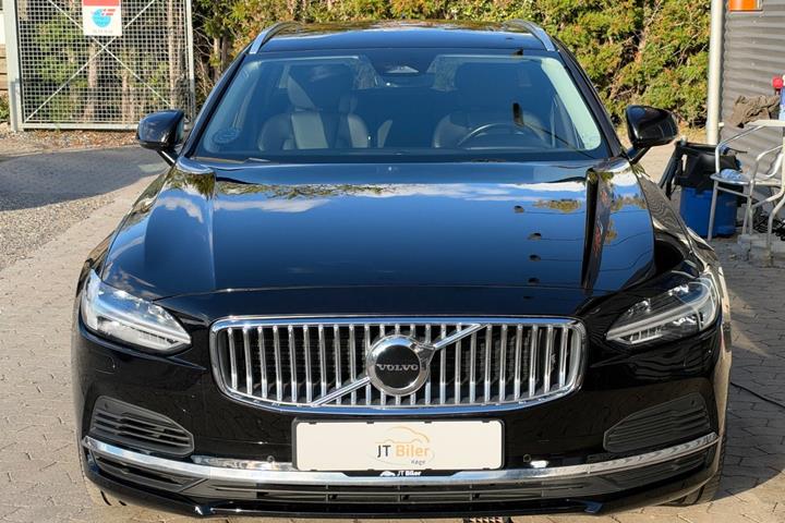 Sort Volvo V90 fra 2022