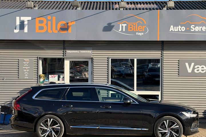 Sort Volvo V90 fra 2022