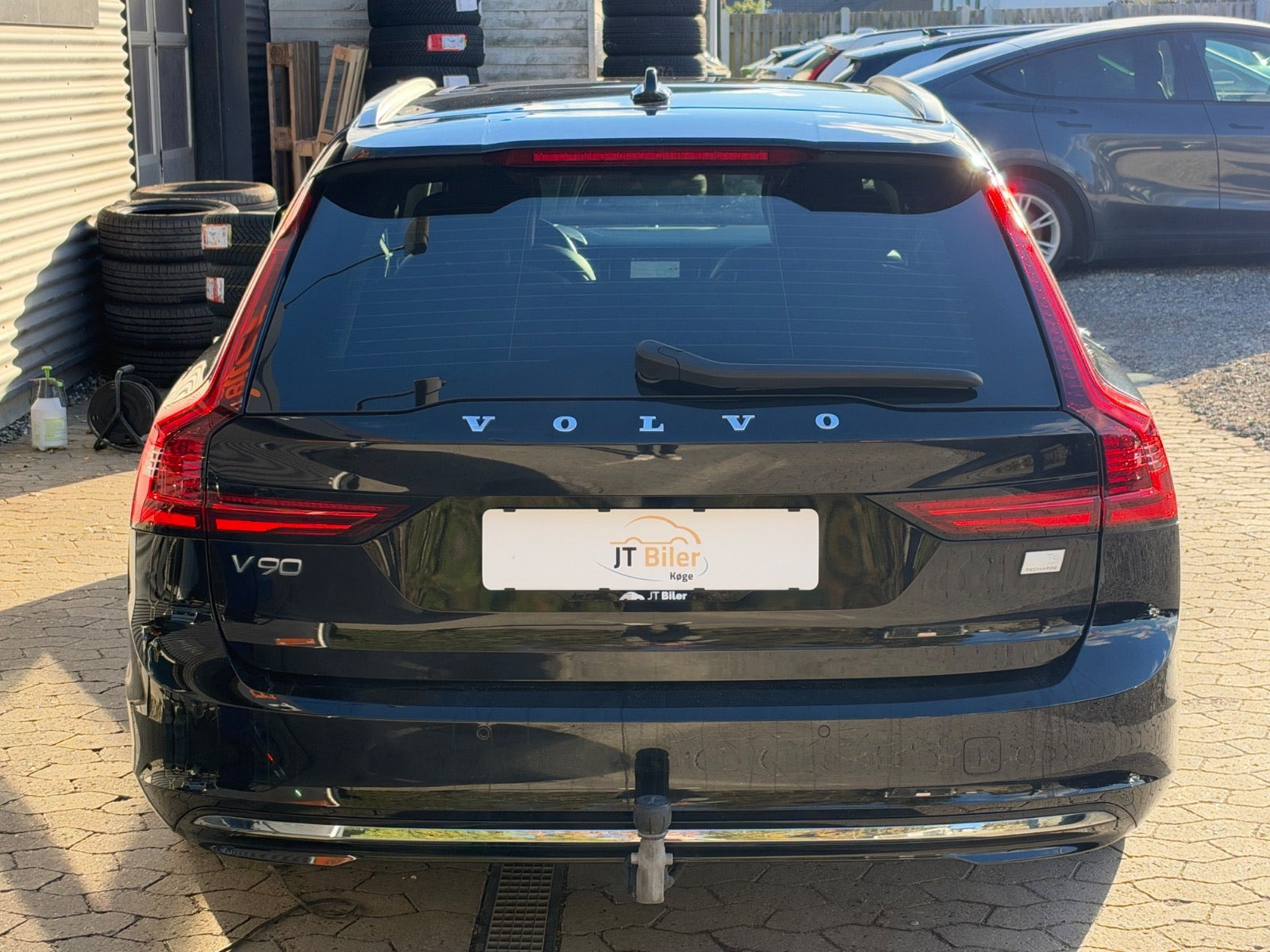 Sort Volvo V90 fra 2022