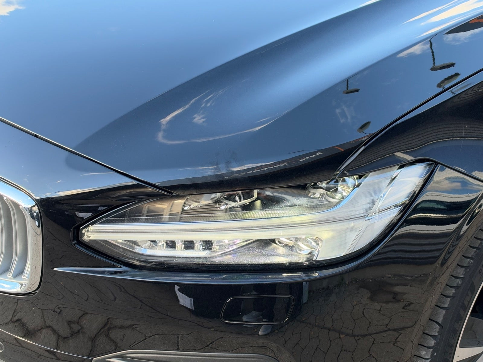 Sort Volvo V90 fra 2022