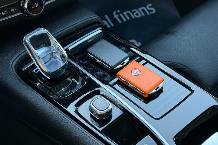 Sort Volvo V90 fra 2022