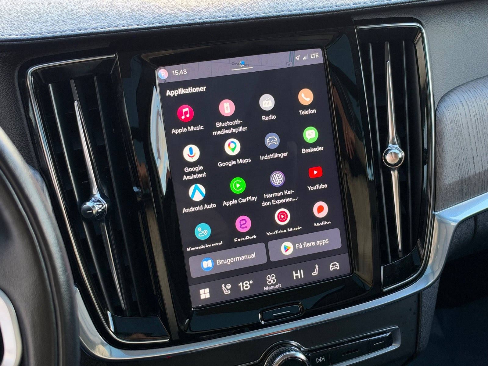 Sort Volvo V90 fra 2022