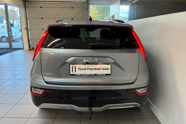 Sølv Kia Niro fra 2024