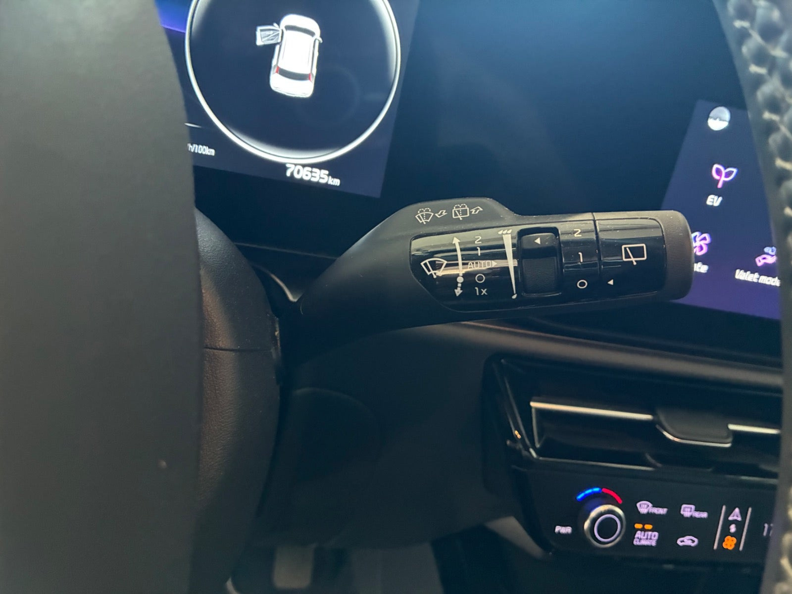 Sølv Kia Niro fra 2024