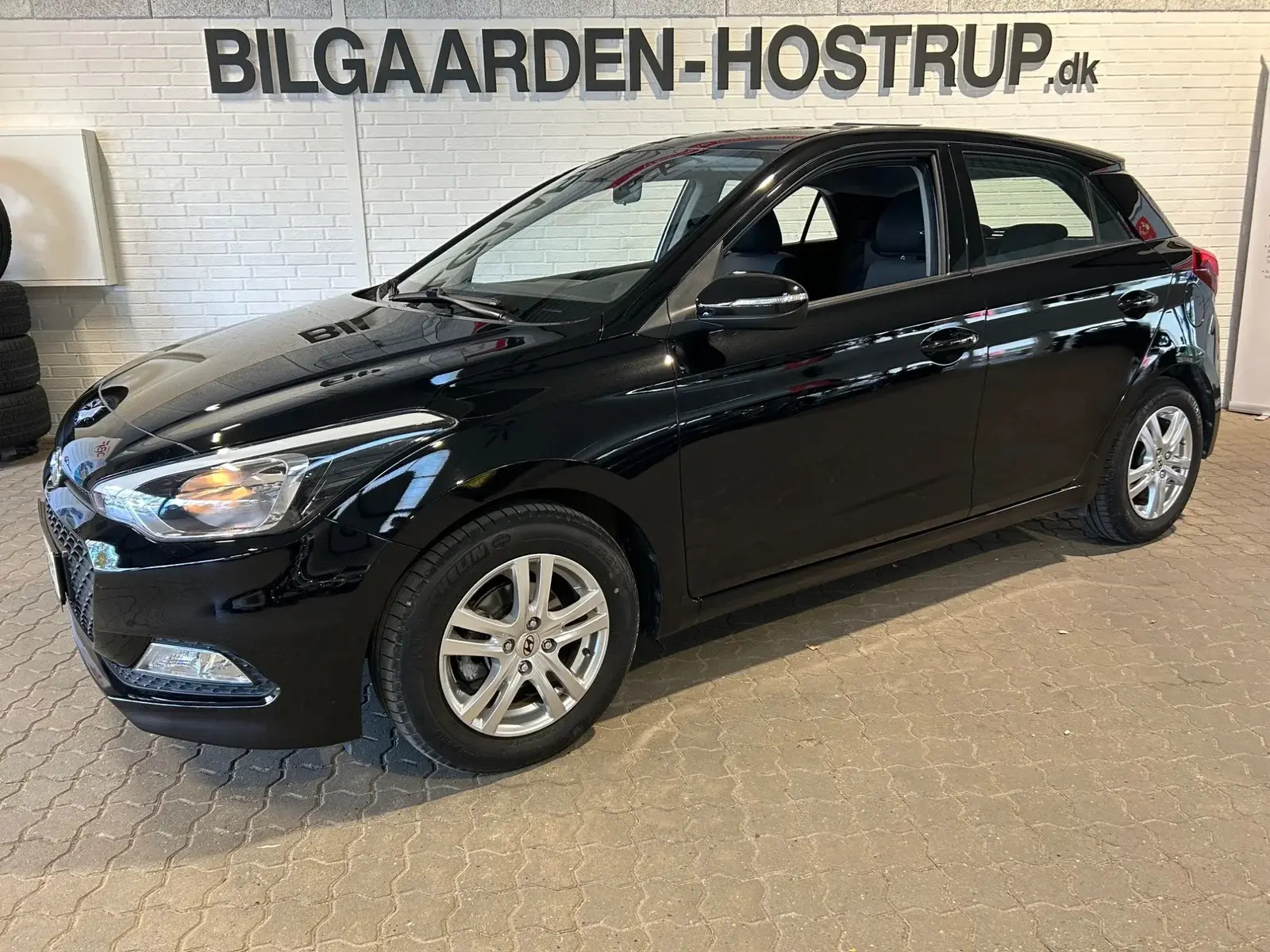 Sort Hyundai i20 fra 2017