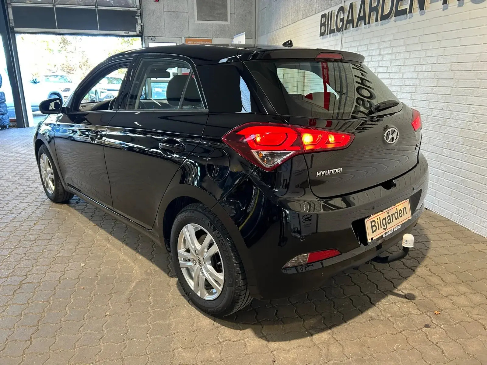 Sort Hyundai i20 fra 2017