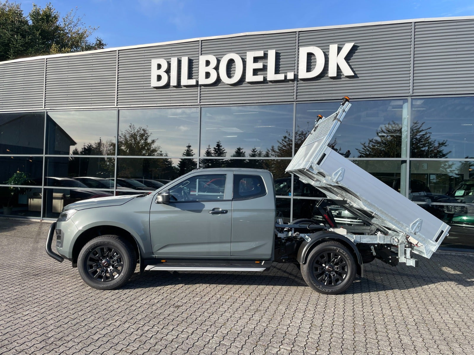 Grå Isuzu D-Max fra 2026