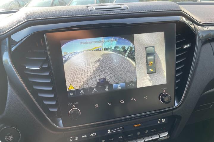 Grå Isuzu D-Max fra 2026