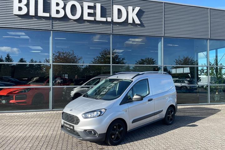 Sølv Ford Transit Courier fra 2021