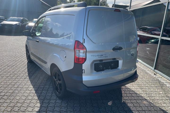 Sølv Ford Transit Courier fra 2021