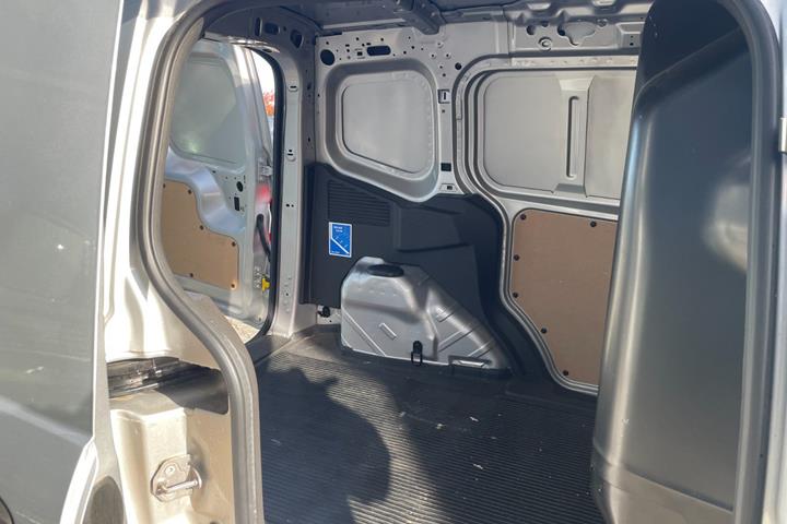 Sølv Ford Transit Courier fra 2021