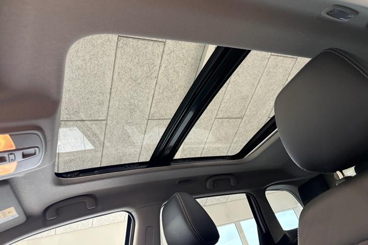Hvid Suzuki Vitara fra 2018