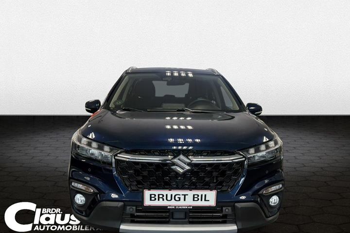 Blå Suzuki S-Cross fra 2024