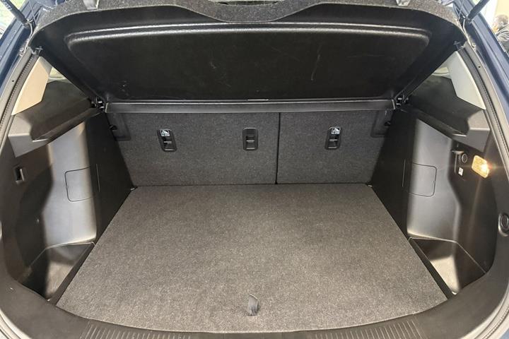 Blå Suzuki S-Cross fra 2024