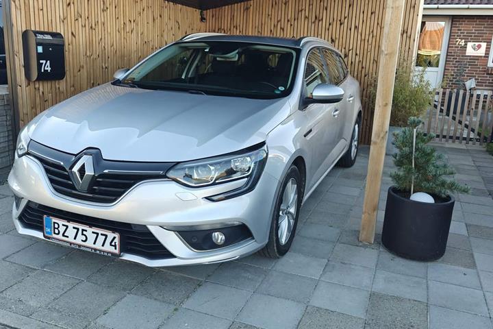 Grå Renault Mégane fra 2017