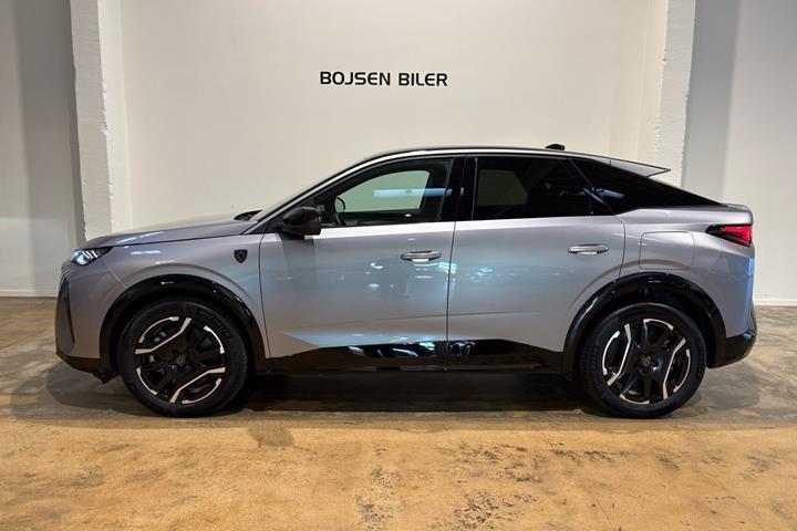 Sølv Peugeot e-3008 fra 2025