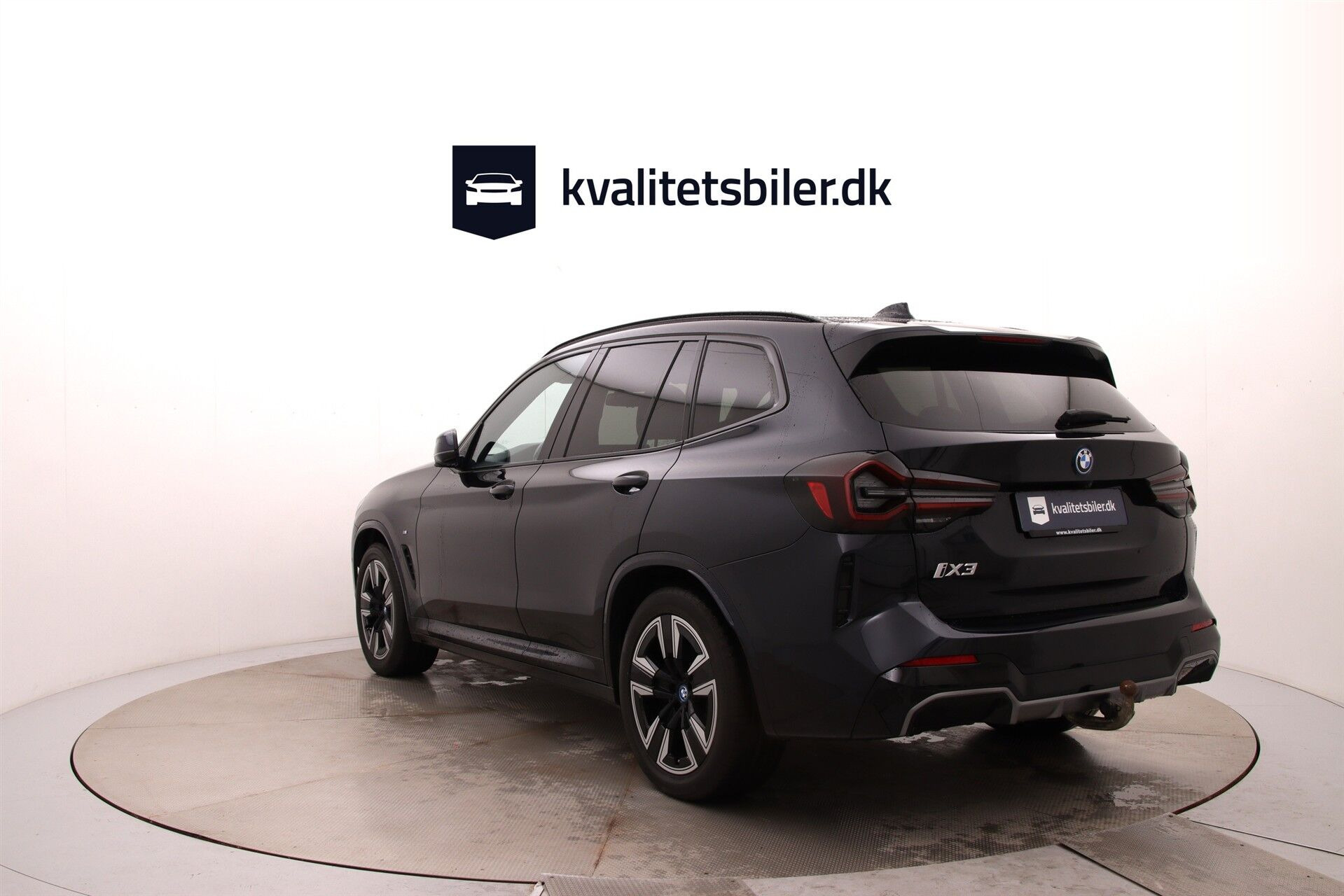 Sort BMW iX3 fra 2023