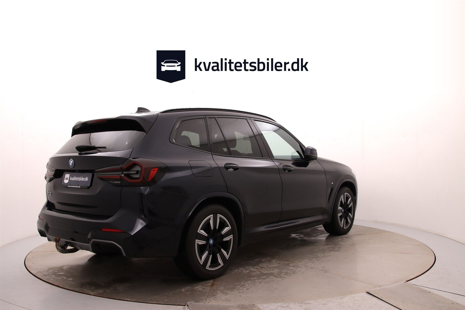Sort BMW iX3 fra 2023