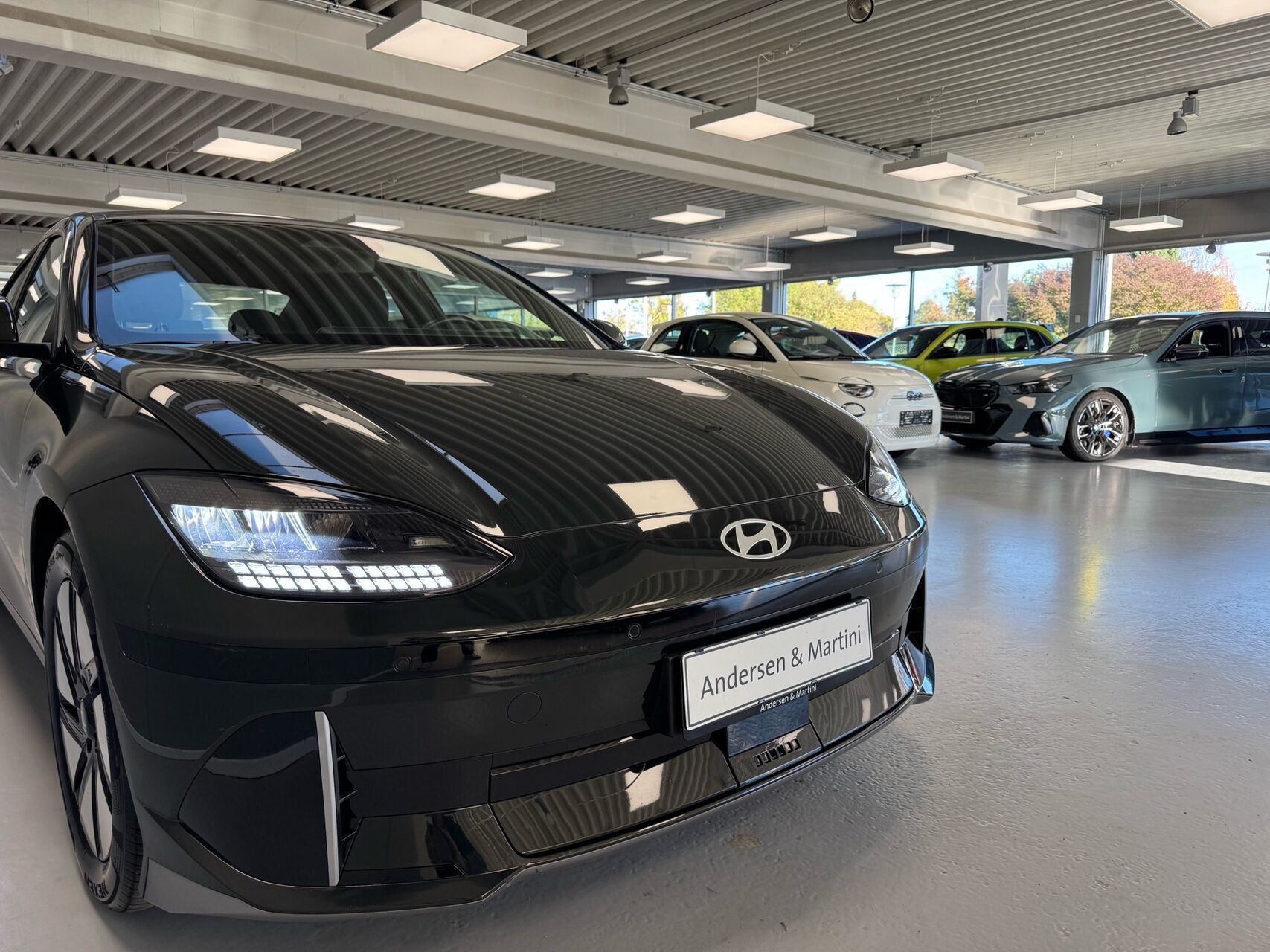 Grøn Hyundai Ioniq 6 fra 2023
