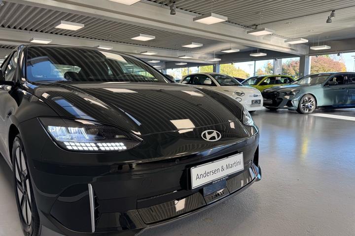 Grøn Hyundai Ioniq 6 fra 2023