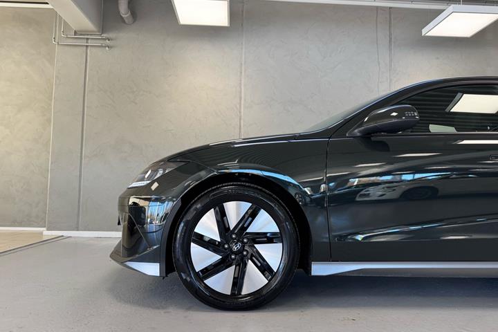 Grøn Hyundai Ioniq 6 fra 2023
