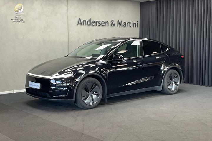 Sort Tesla Model Y fra 2025