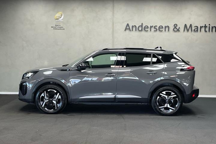 Grå Peugeot e-2008 fra 2025