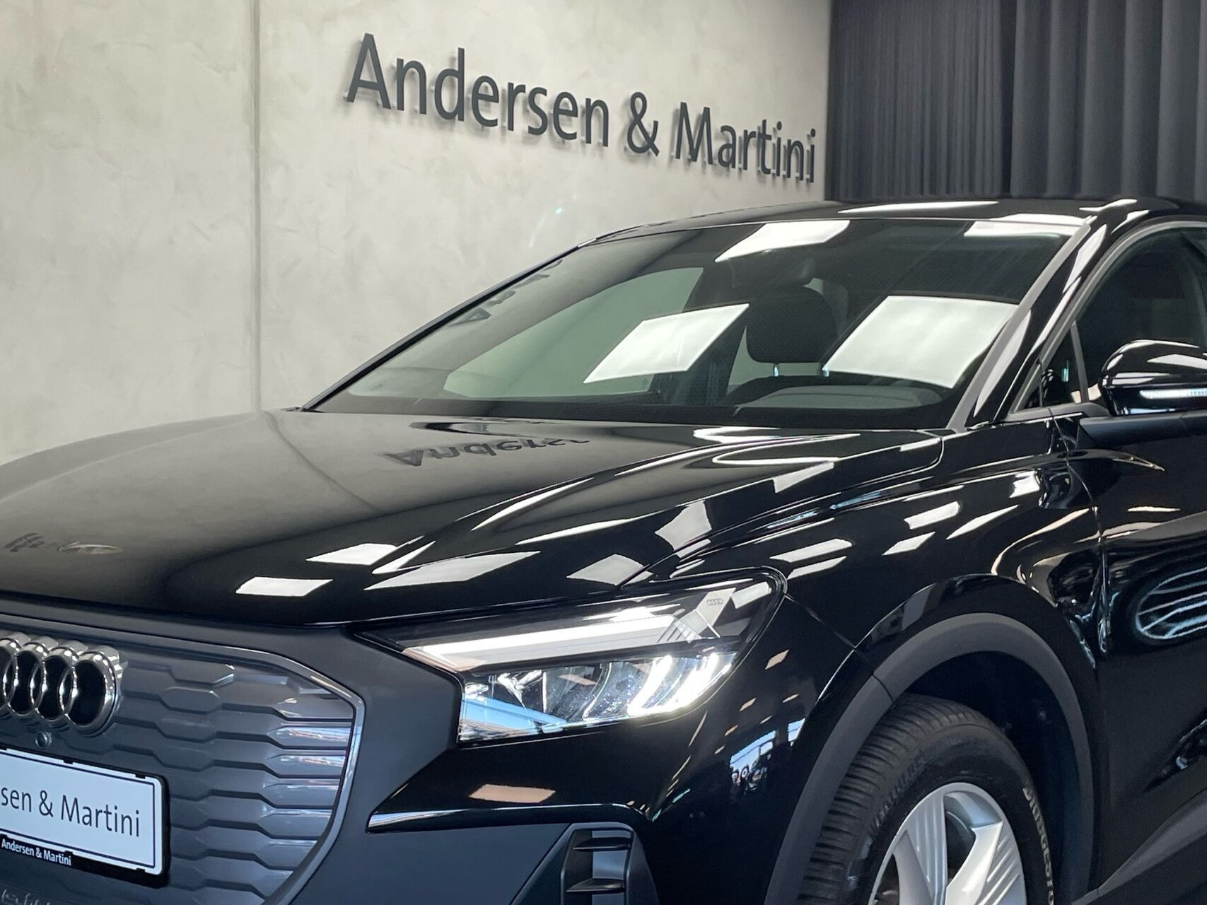 Sort Audi Q4 fra 2023