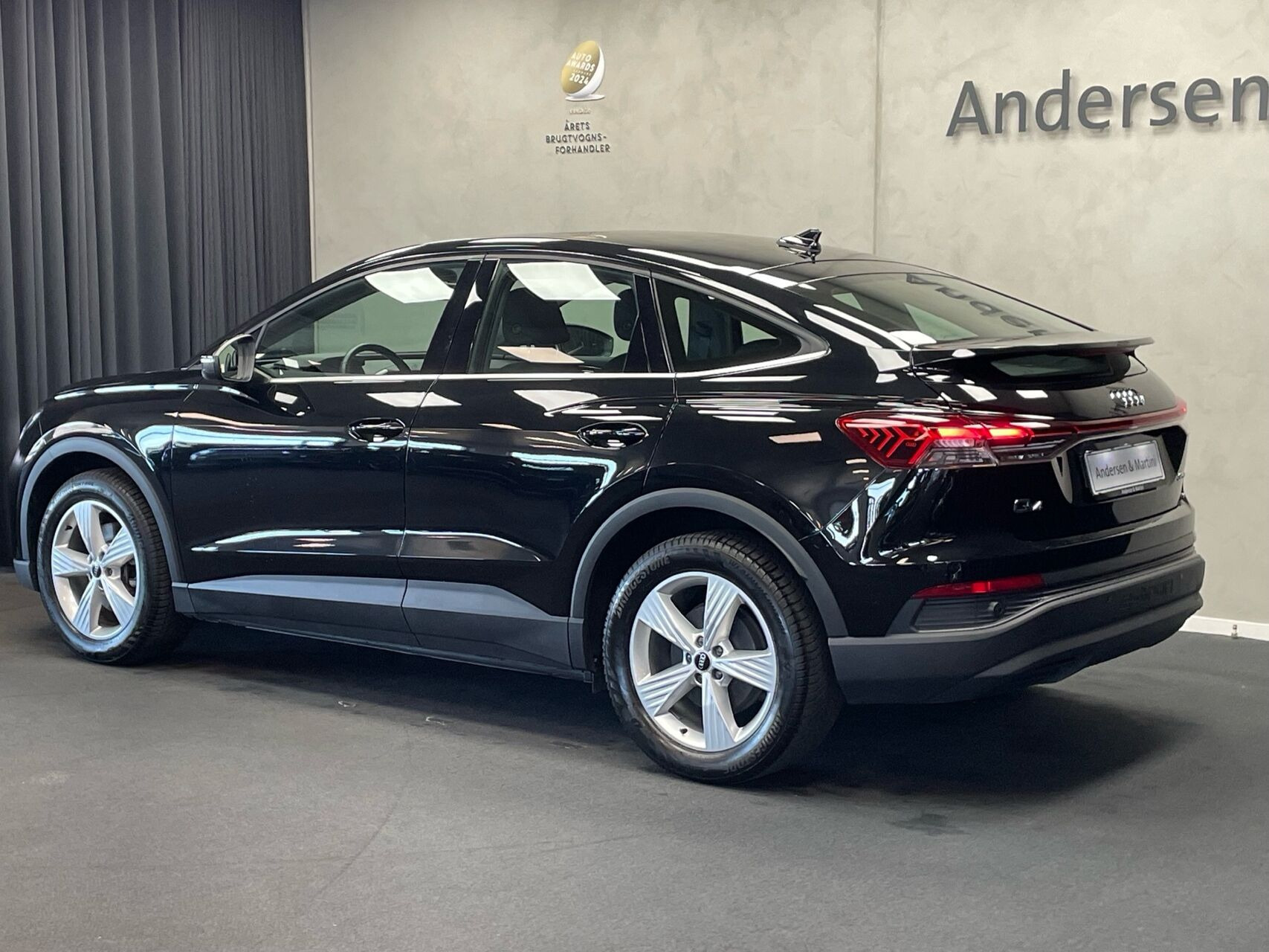 Sort Audi Q4 fra 2023