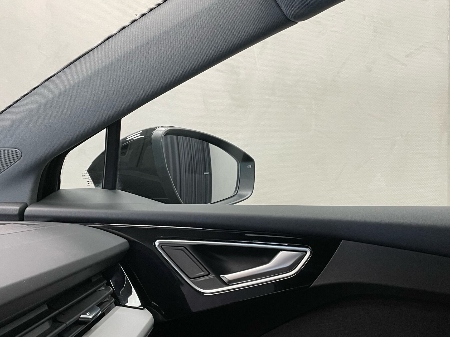 Sort Audi Q4 fra 2023