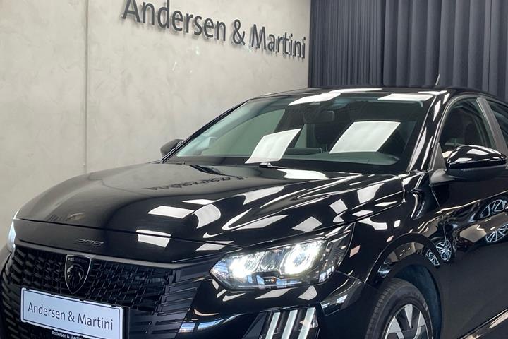 Sort Peugeot e-208 fra 2025