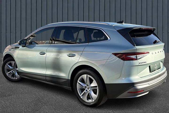 Grøn Skoda Enyaq fra 2022