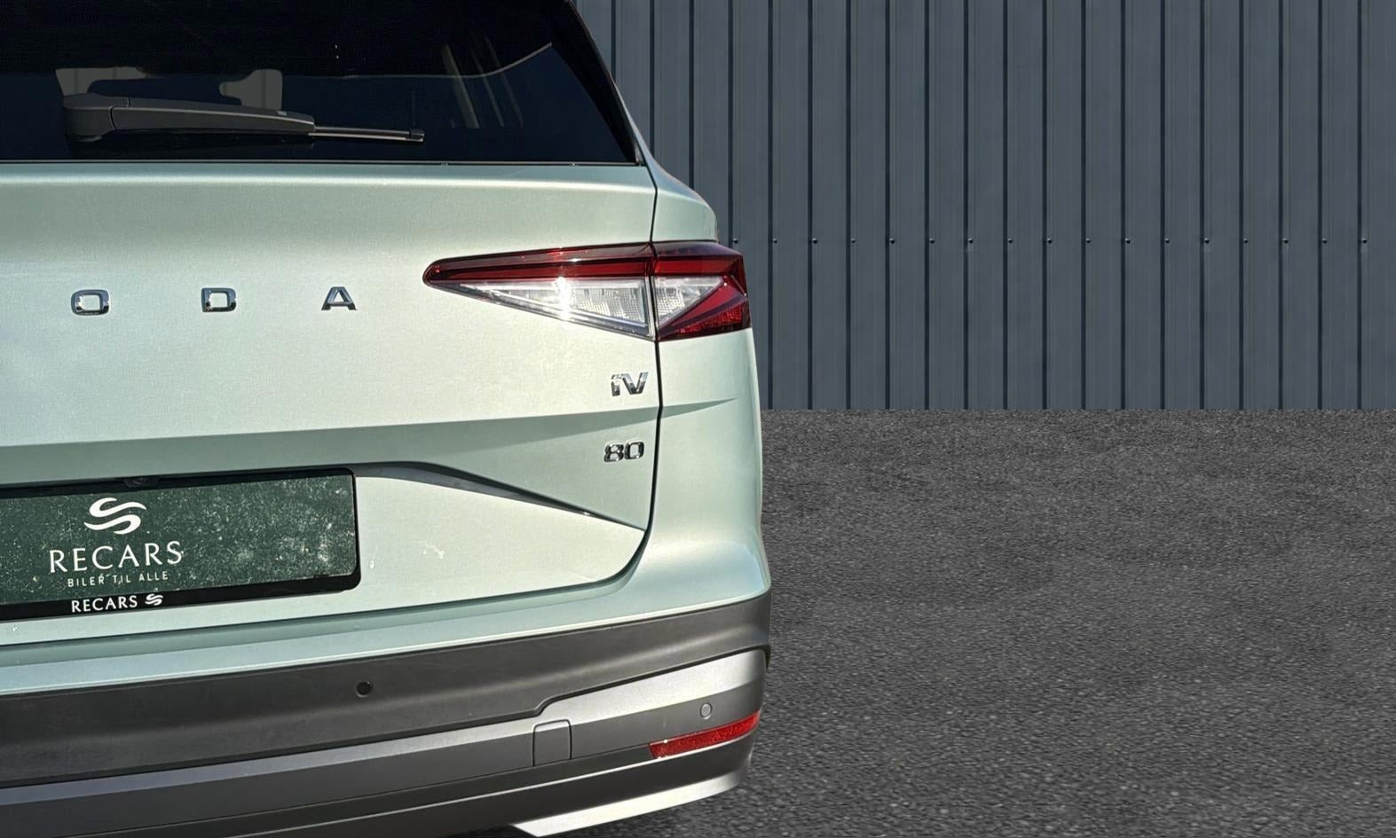 Grøn Skoda Enyaq fra 2022