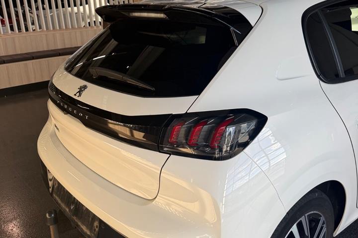 undefined Peugeot 208 fra 2021