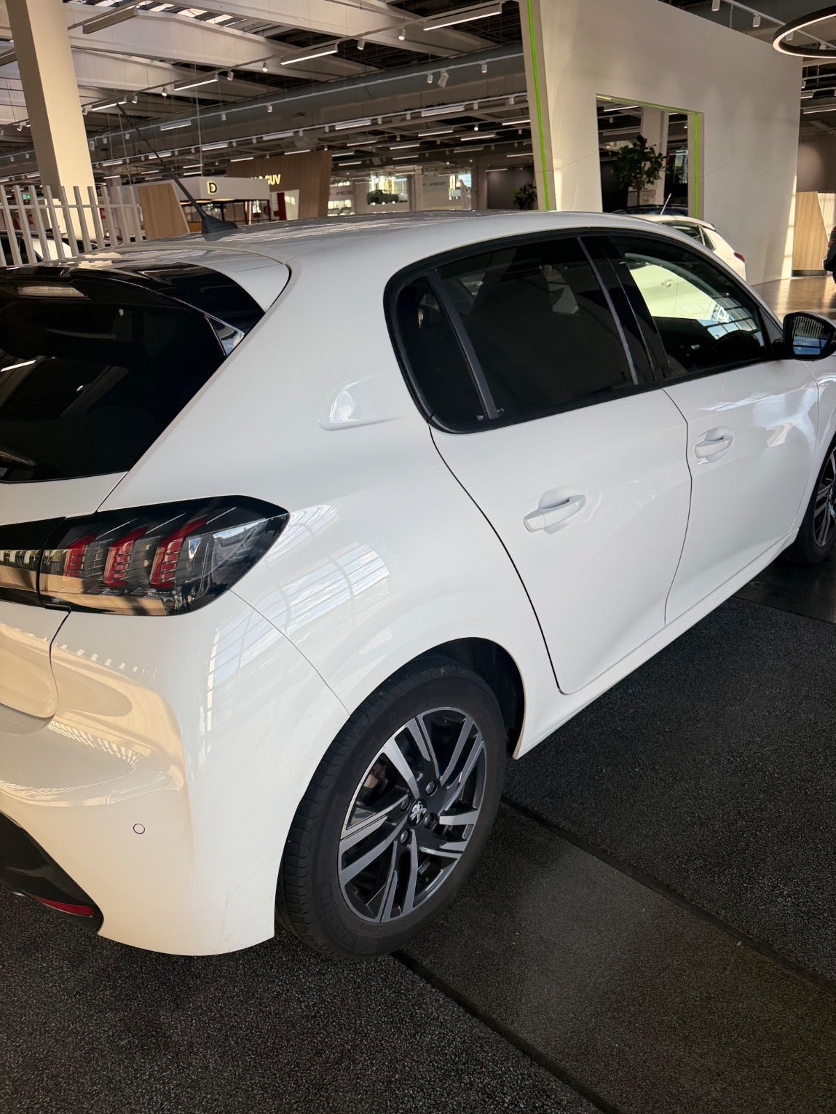 undefined Peugeot 208 fra 2021