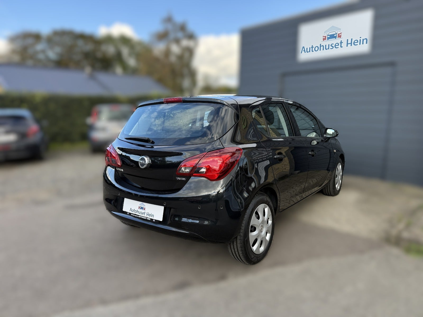 Sort Opel Corsa fra 2015