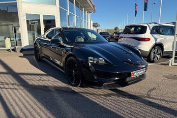 Porsche Taycan Performance+