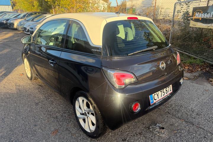 Grøn Opel Adam fra 2014