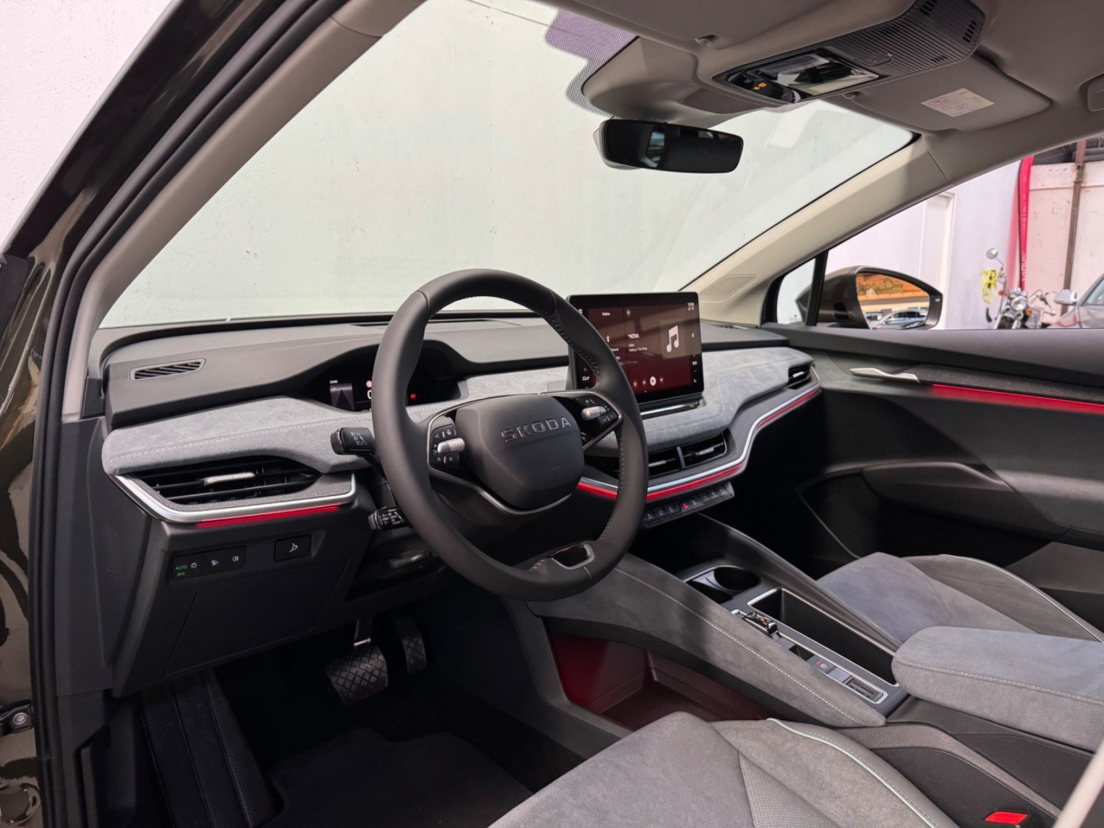 Grøn Skoda Enyaq fra 2027