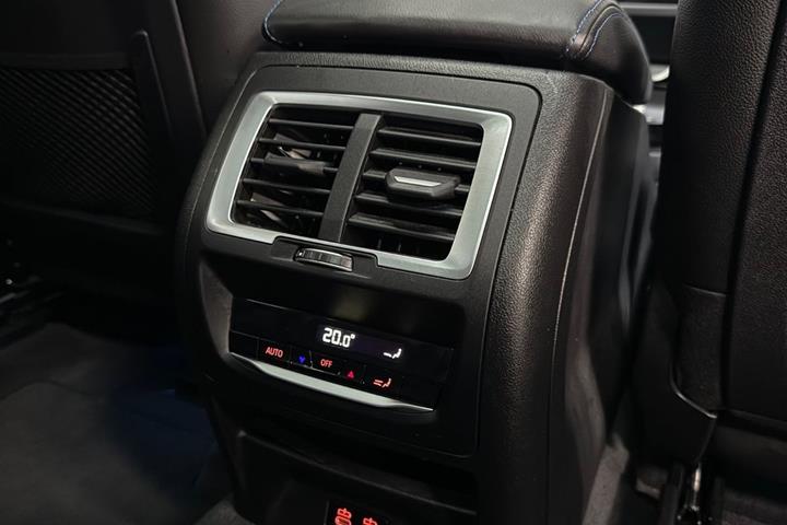 Sort BMW iX3 fra 2023