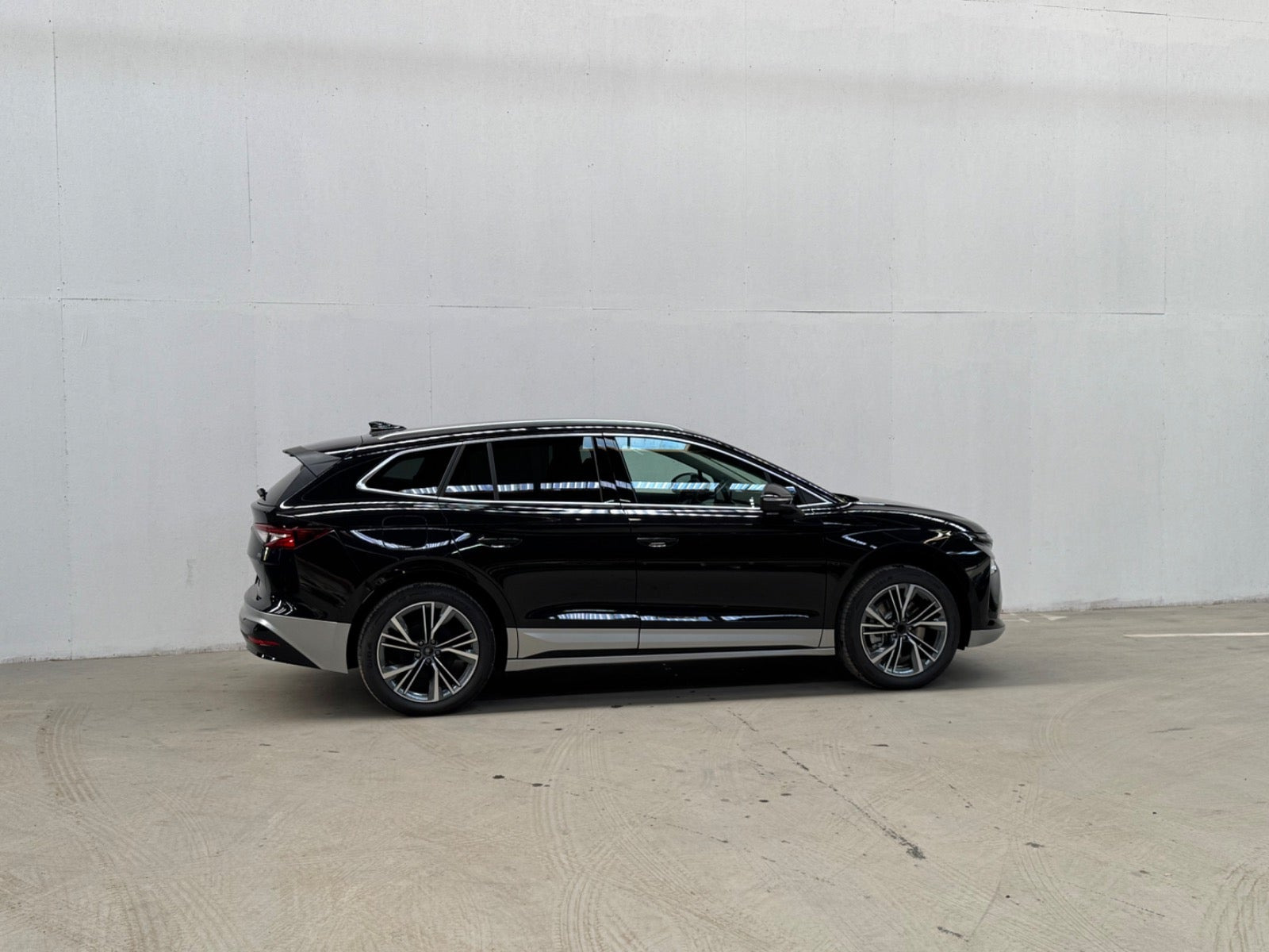 Sort Skoda Enyaq fra 2027