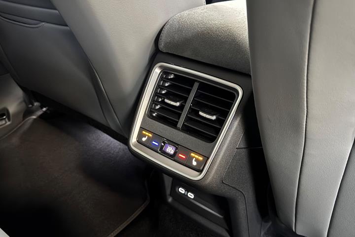 Sort Skoda Enyaq fra 2027