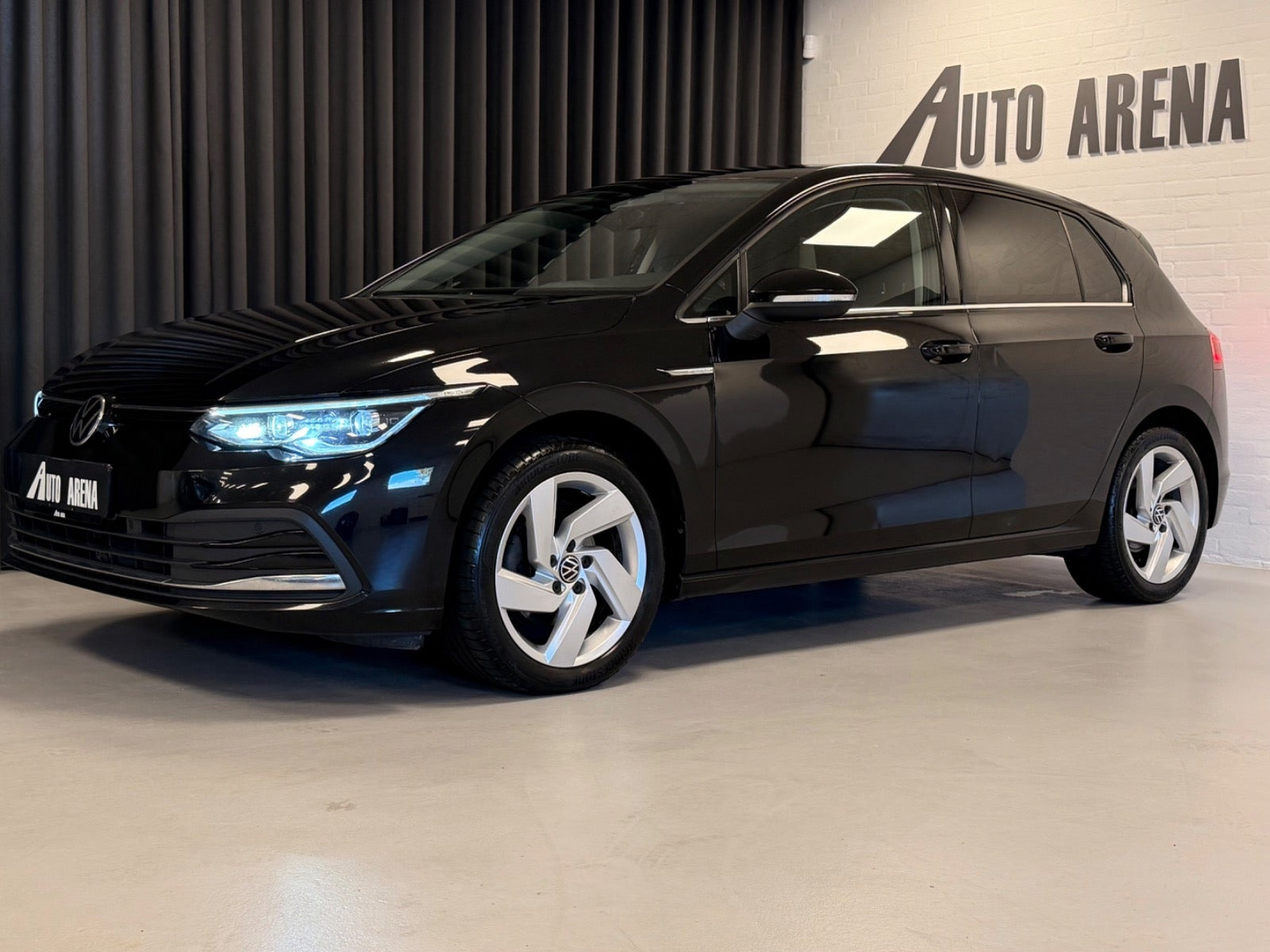 VW Golf VIII 1,5 eTSi 150 1st Edition DSG