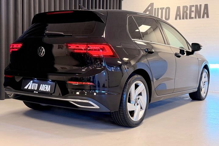 Sort VW Golf VIII fra 2020